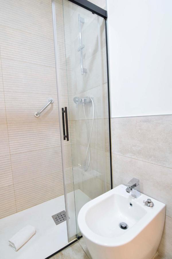 Letmalaga Plaza Del Teatro Premium Apartman Kültér fotó