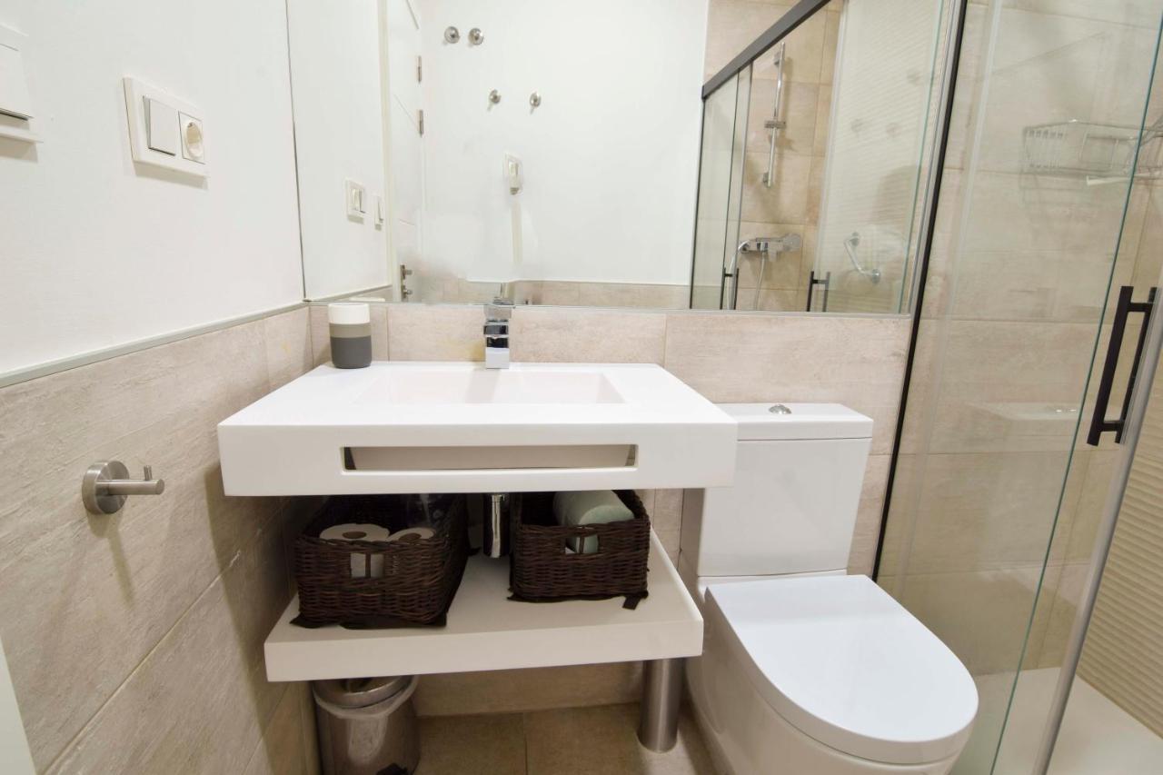 Letmalaga Plaza Del Teatro Premium Apartman Kültér fotó
