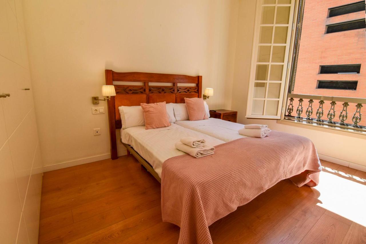 Letmalaga Plaza Del Teatro Premium Apartman Kültér fotó