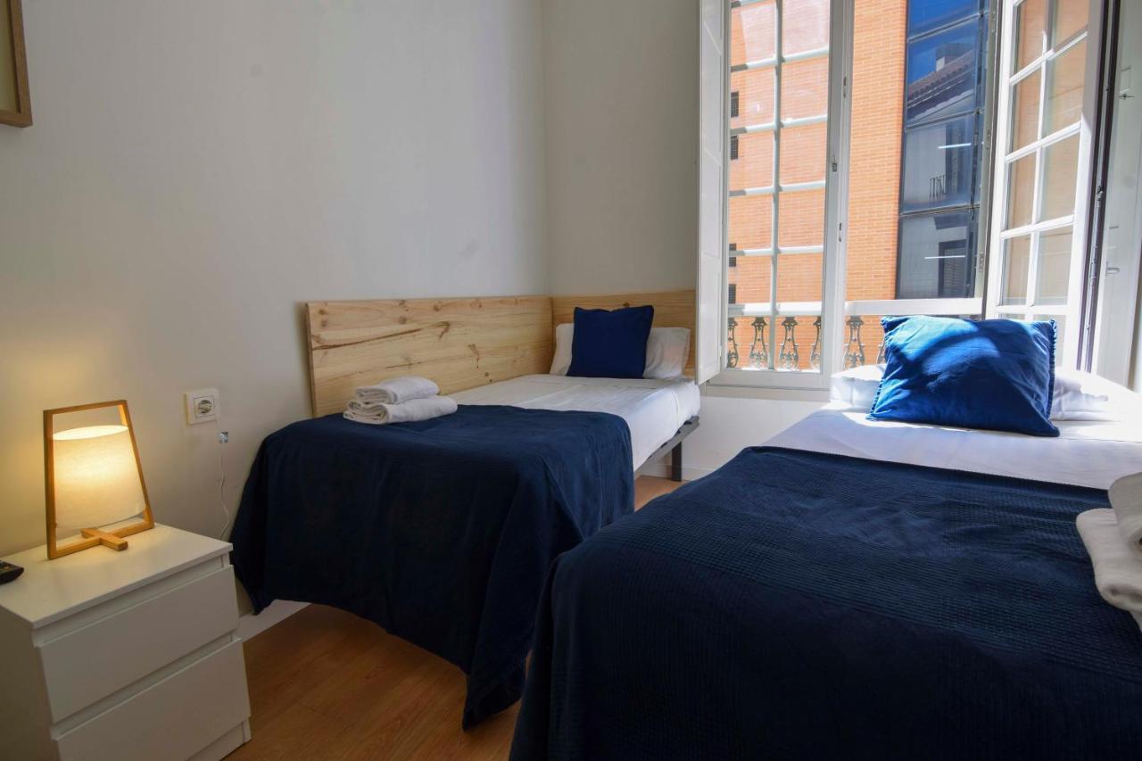 Letmalaga Plaza Del Teatro Premium Apartman Kültér fotó